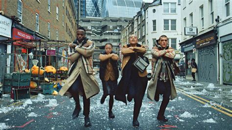 Burberry: Festive commercial 